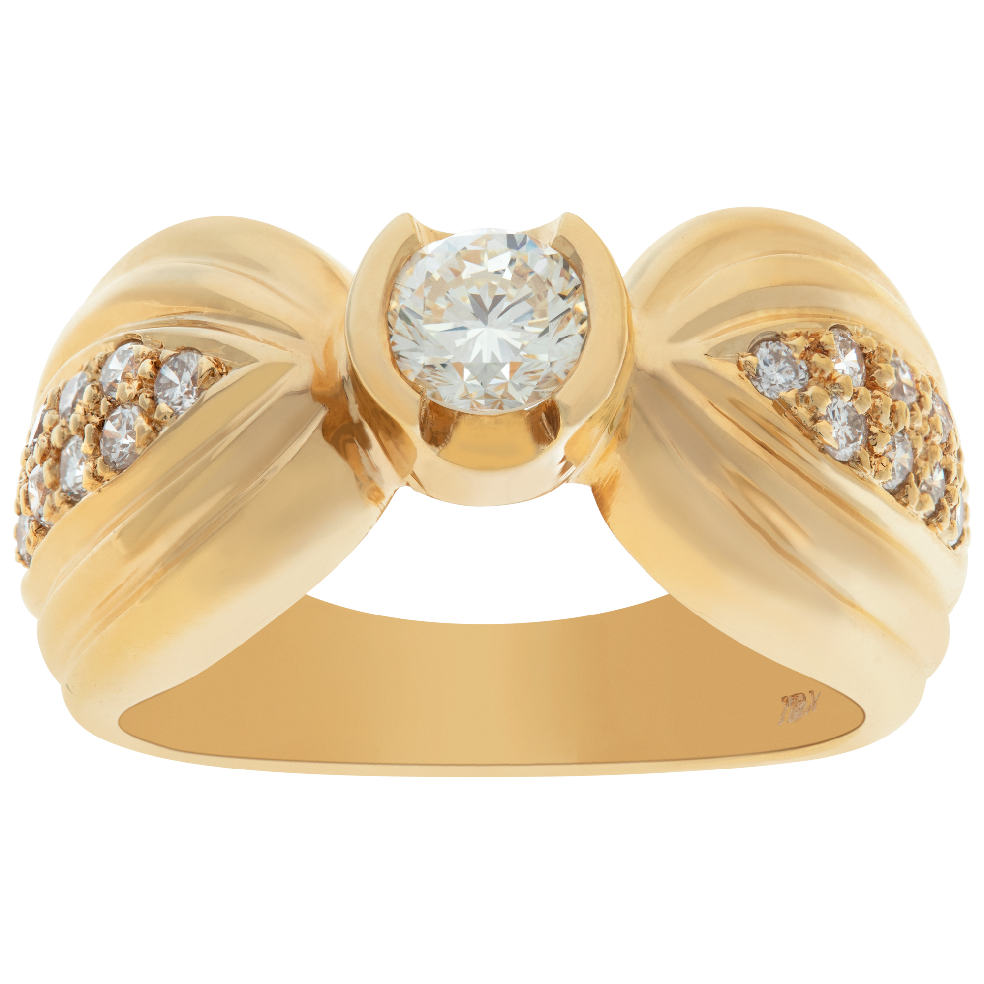 Diamond ring in 18k yellow gold with 0.4 carat center diamond