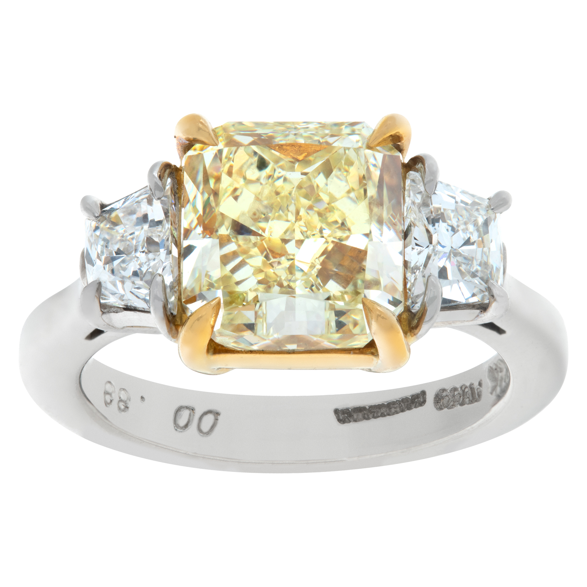 GIA certified 4.00 carat natural fancy yellow even, Cut Cornered Square Modified Brilliant Diamond, VS2 clarity, ring in platinum and 18Kt yellow gold