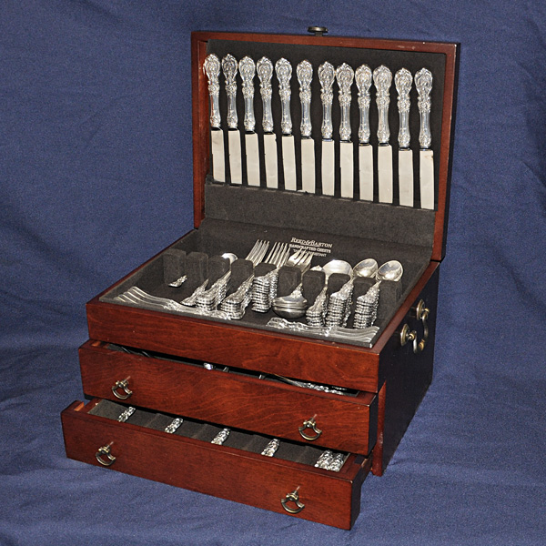 Reed & Barton "Francis I" Sterling Streling Silver Flatware Set. 6 pc service for 12 - 96 total pcs image 1