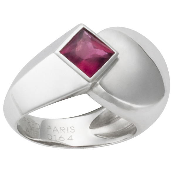 Fred Ruby Ring in 18k white gold image 1