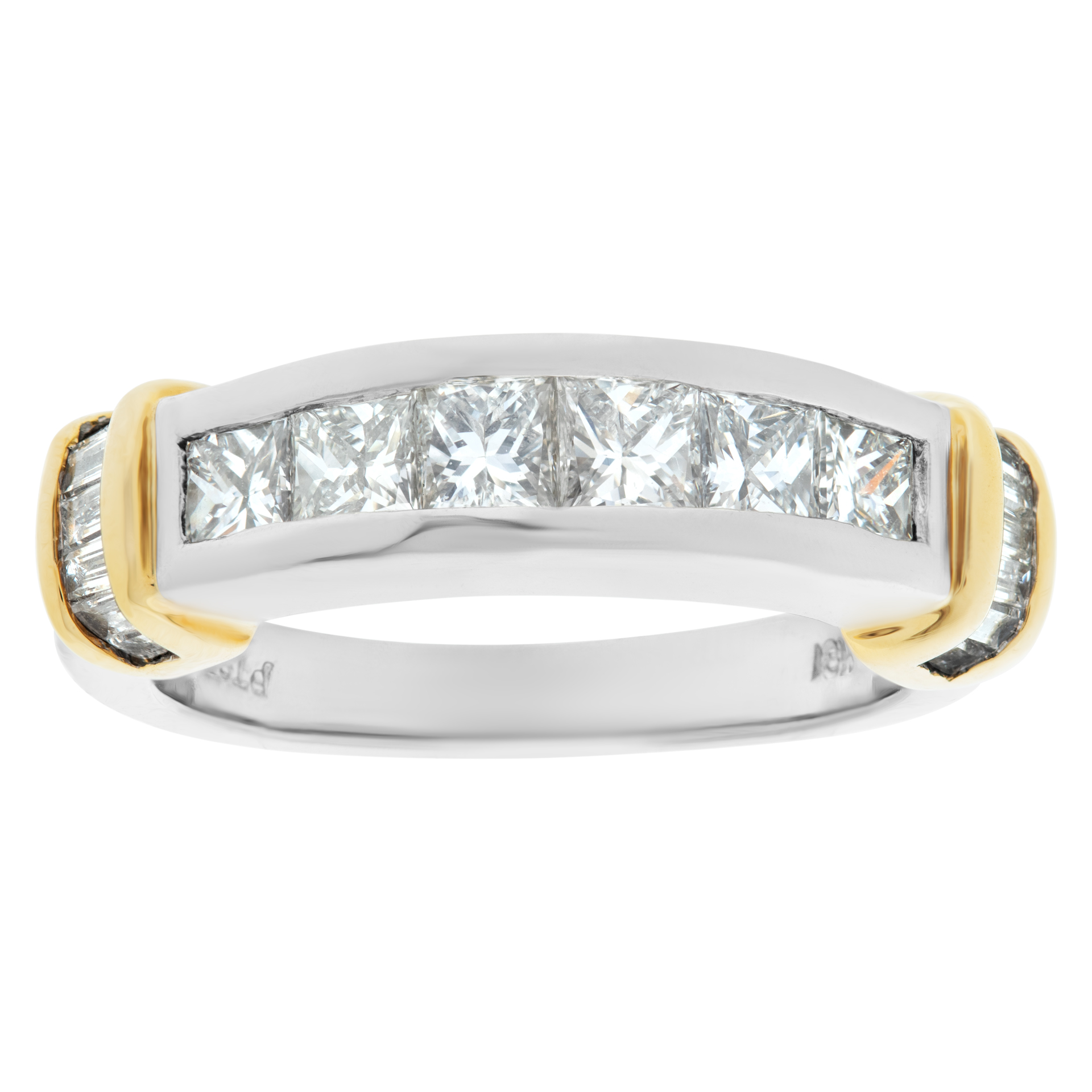 Platinum and 18k gold diamond ring with app. 1.50 cts in brilliant cut diamonds image 1