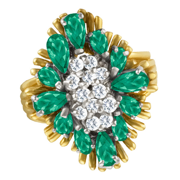 Emerald and Diamond ring in 14k yellow gold image 1