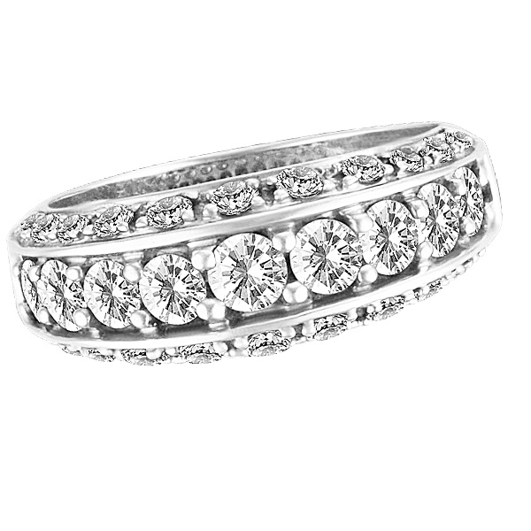 Diamond ring in 14k white gold. 1.30 carats in diamonds. Size 7. image 1