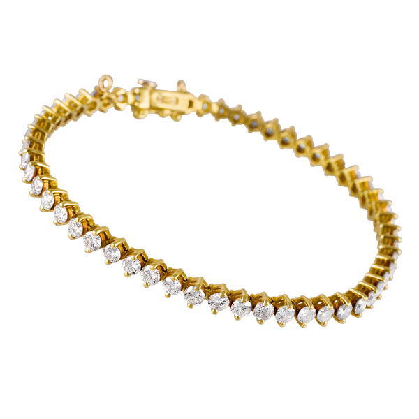 Tennis diamond bracelet in 18k yellow gold image 1