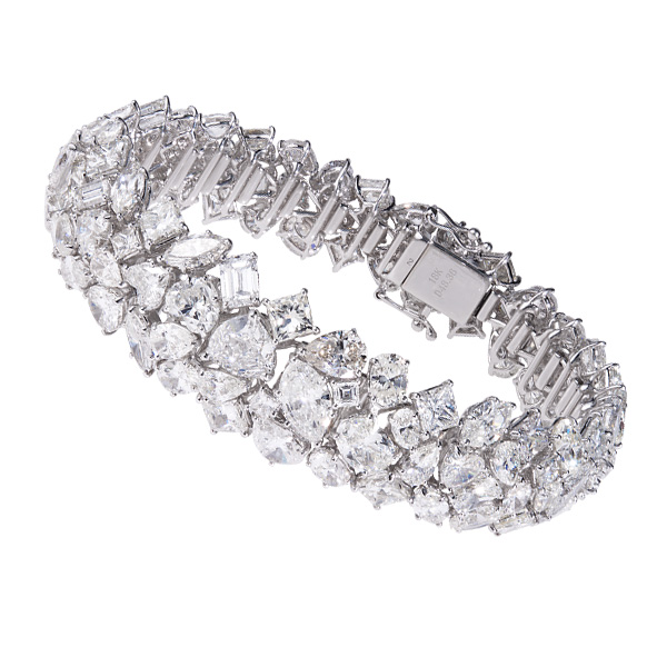 Diamond bracelet in 18k white gold image 1