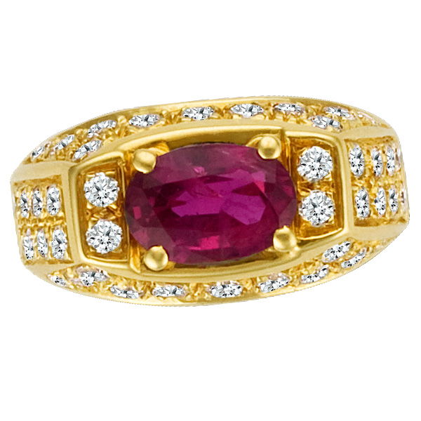 Fascinating 18k yellow gold ring with app. 1.50 cts center ruby and over  1.26 cts in round diamonds