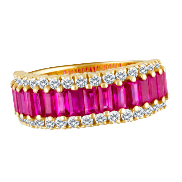 Ruby & diamond ring in 14k yellow gold. 3.91 carats in rubies, 0.64 carats in dias