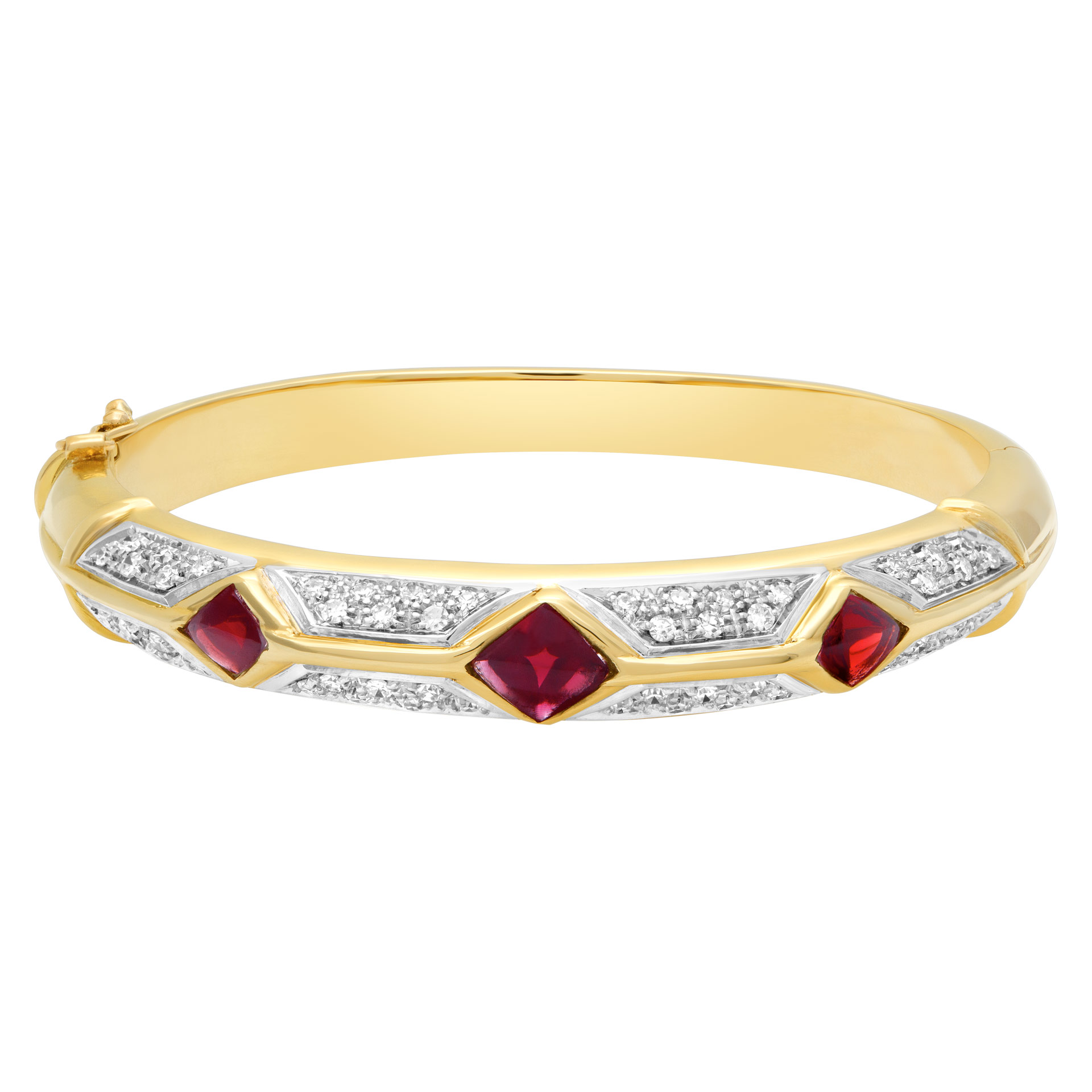 Diamond bangle in 18k with 1 carat in round brilliant cut G-H color, VS clarity diamonds