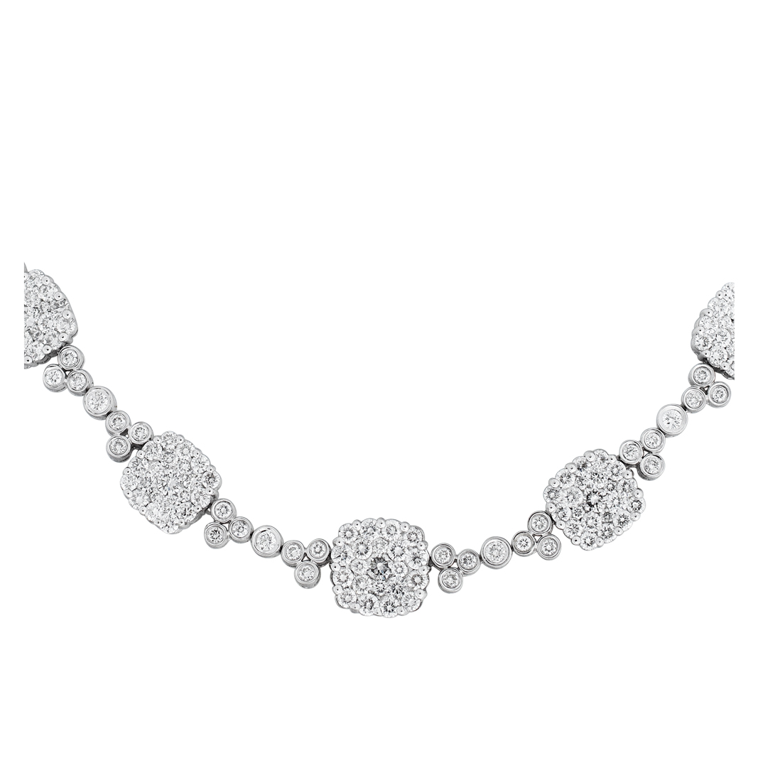 Spectacular diamond necklace in 18k white gold