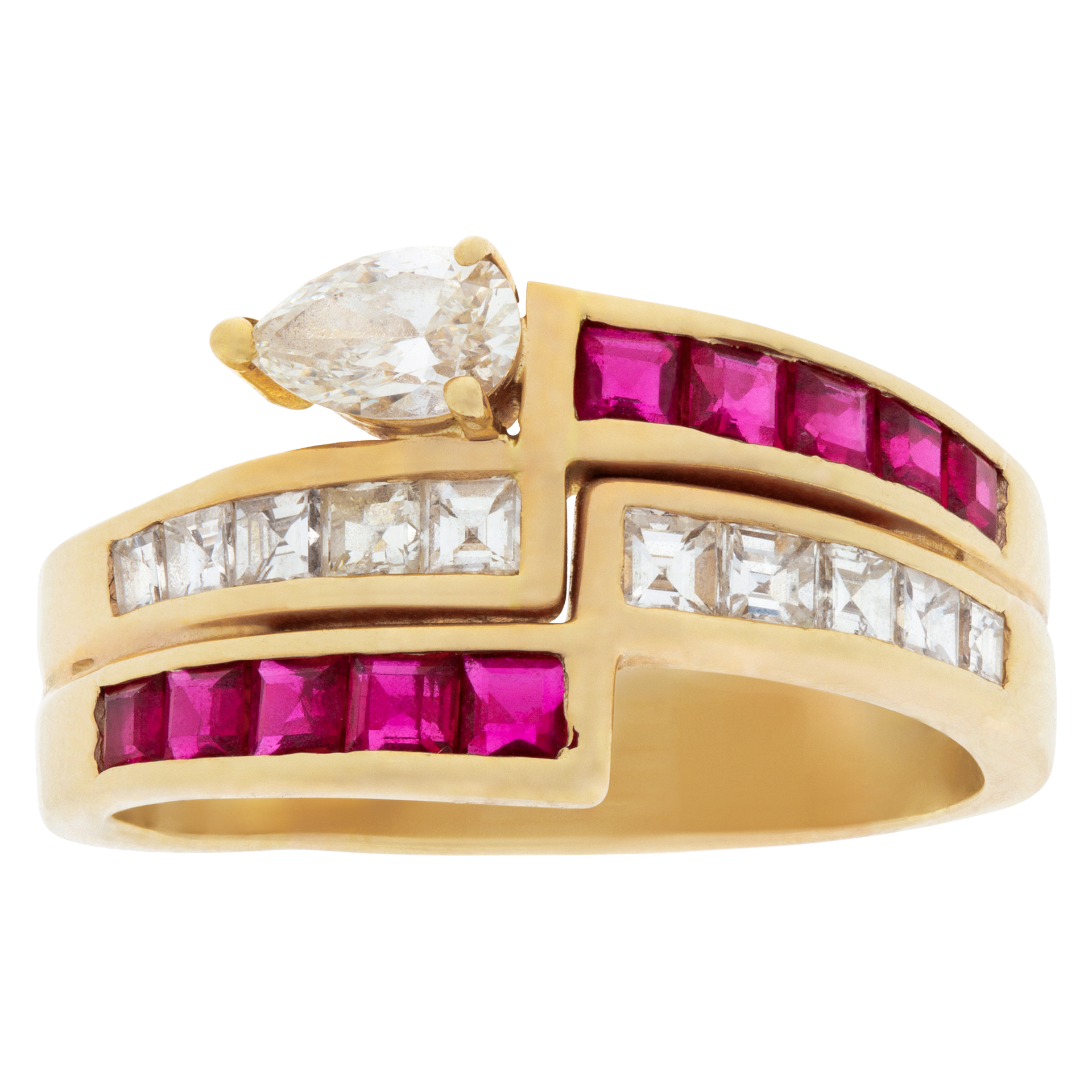 Ruby & diamond ring in 18k yellow gold with approximately 0.80 carats in pear and princess cut diamonds