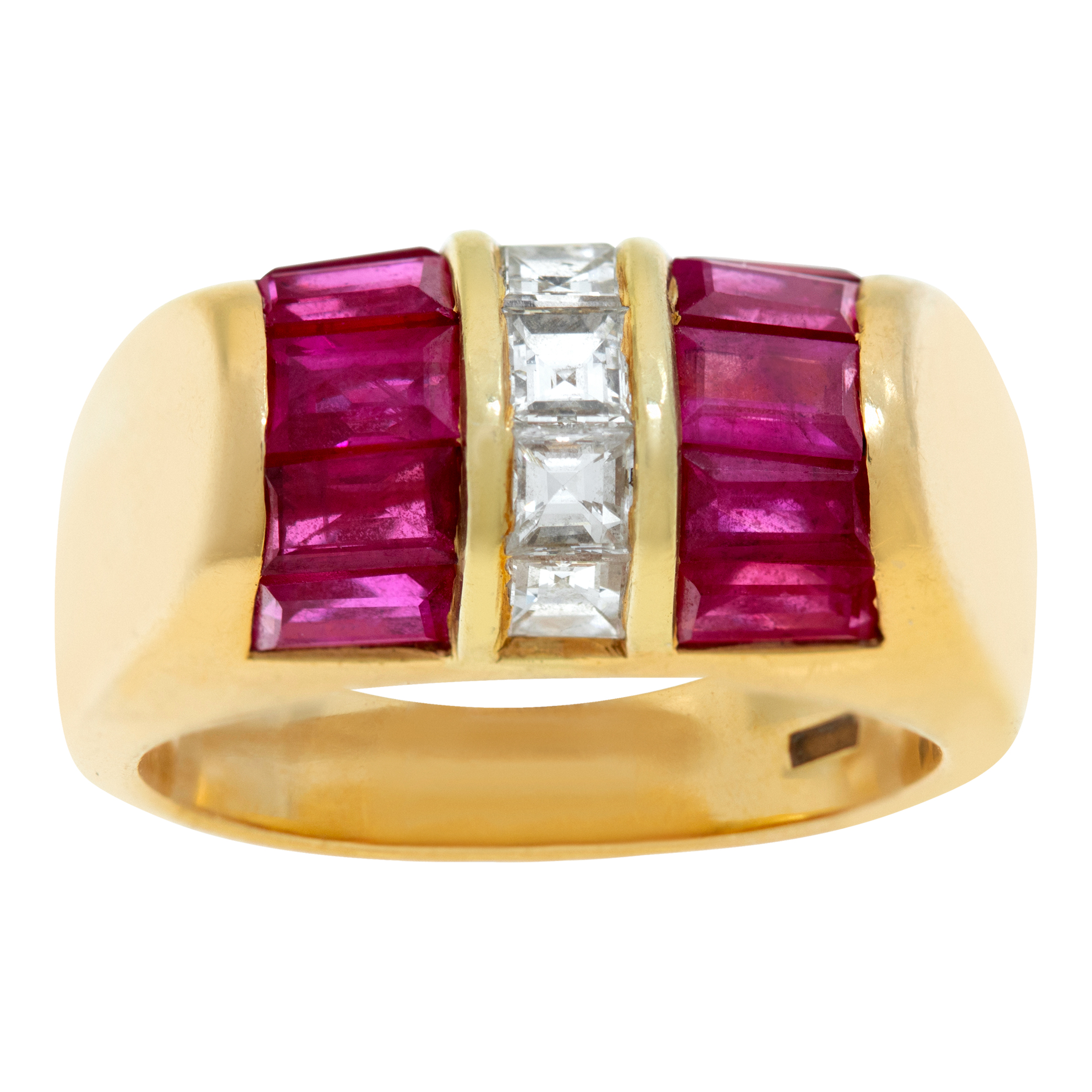 Vintage Bvlgari emerald cut diamonds & baguettes rubies ring in 18k yellow gold. (Stones)