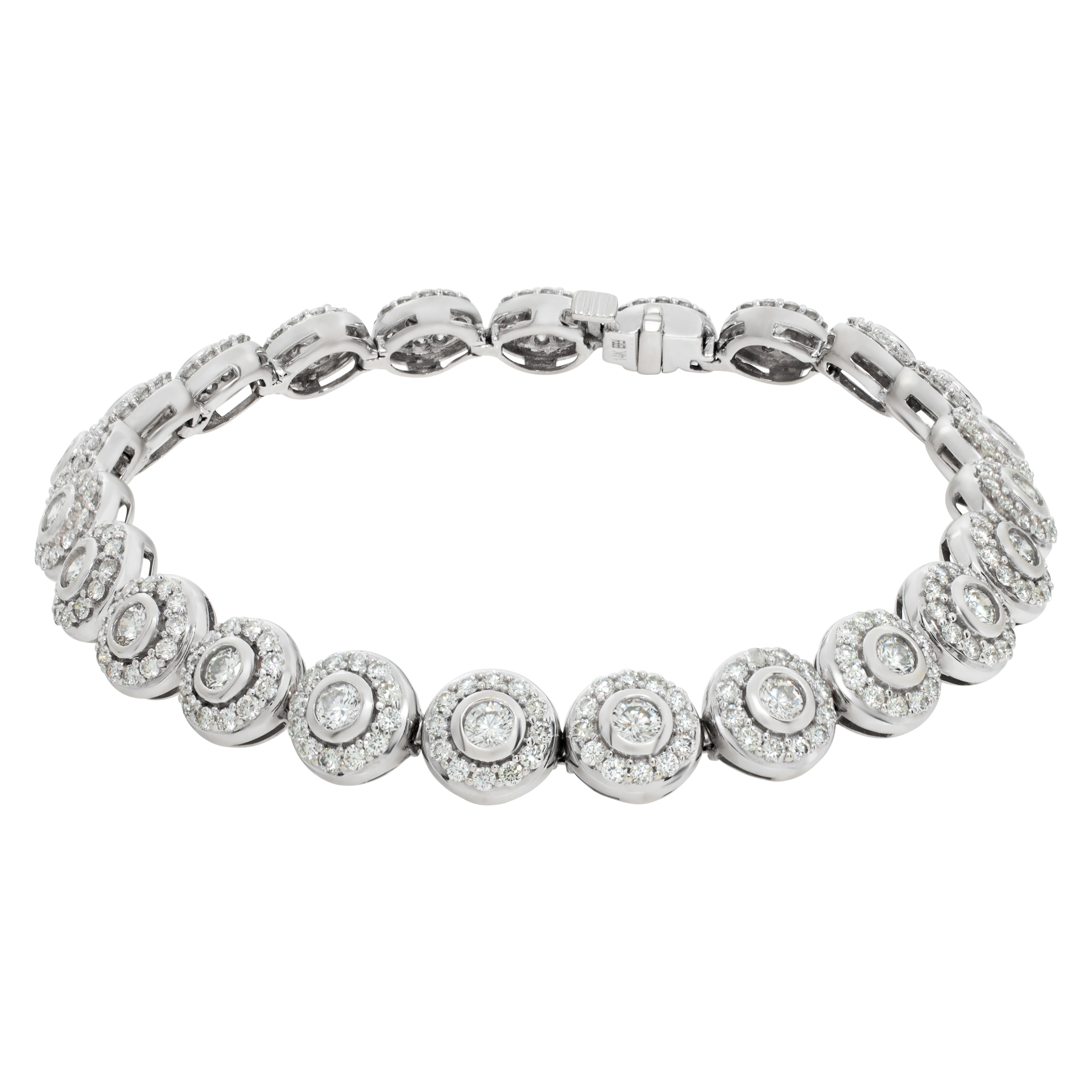 Circle bracelet in 14k white gold with approx 3.70 carats in diamonds