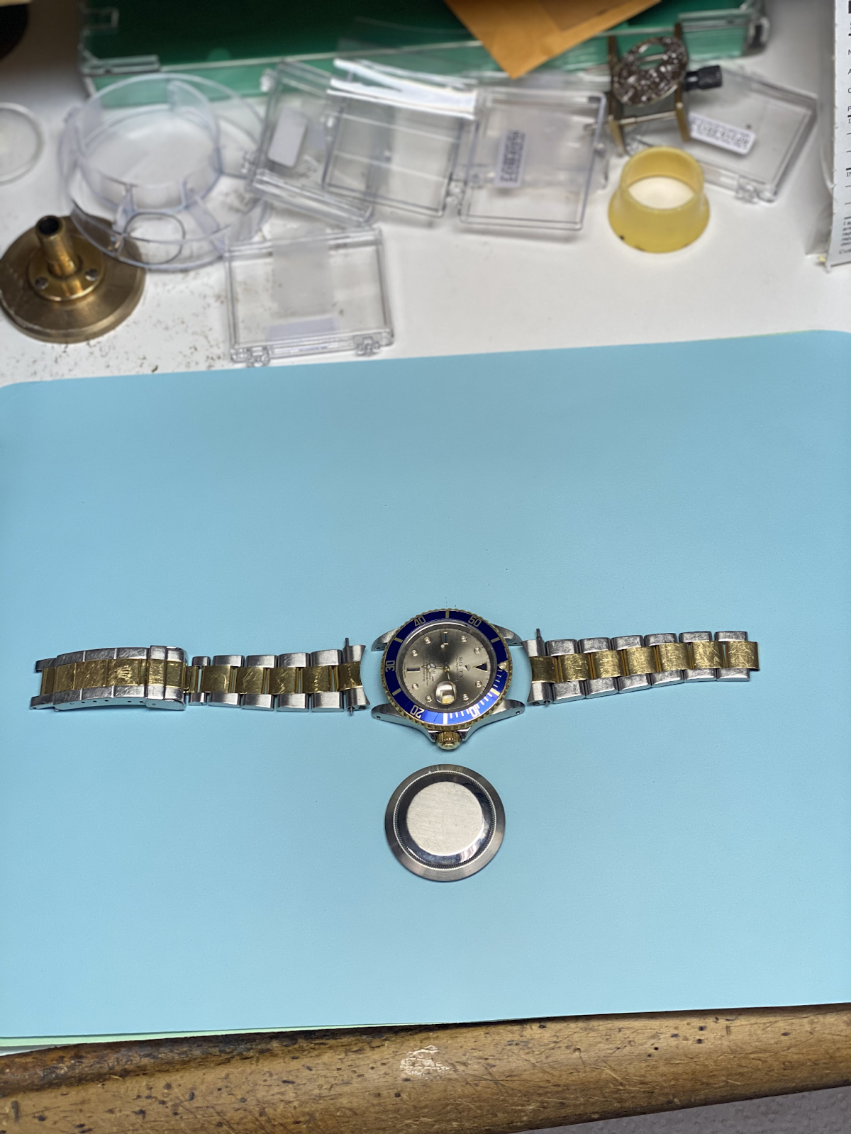 At Gray and Sons, we repair, restore, and bring watches back to prime condition.
